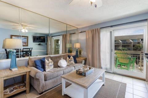 219 Breakers Villa in Coligny Beach