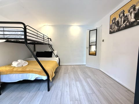 Photo of the whole room, Bedroom, bunk bed