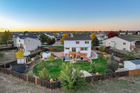 The Great Escape - 6BR, Gym, Hot Tub, Pets OK! House in Black Forest