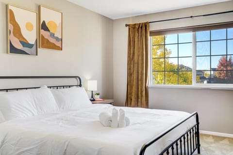 The Great Escape - 6BR, Gym, Hot Tub, Pets OK! House in Black Forest