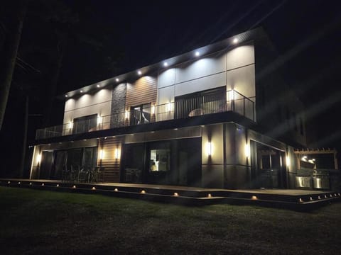 Property building, Night