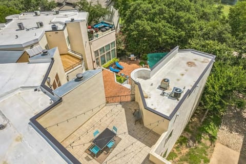 Austin Luxury Hills 4BR Gated Home w Pool Apartment in Lakeway