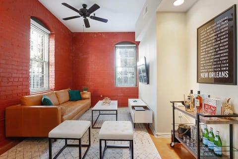 Group Getaway - 2 Modern 3BR-2BA Warehouse Flats - 6 Bedrooms & 4 Baths Total Apartment in Warehouse District