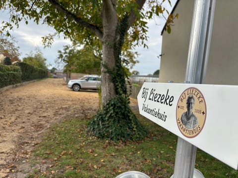 Property building, Parking