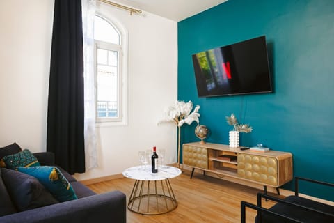 Communal lounge/ TV room, TV and multimedia, Living room