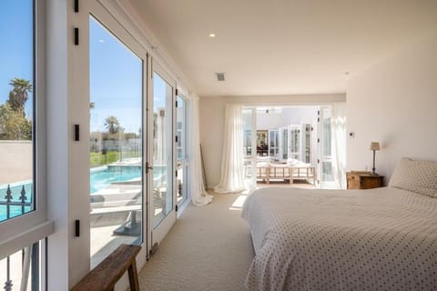 Onetangi Estate including cottage by Waiheke Pure Villa in Auckland Region