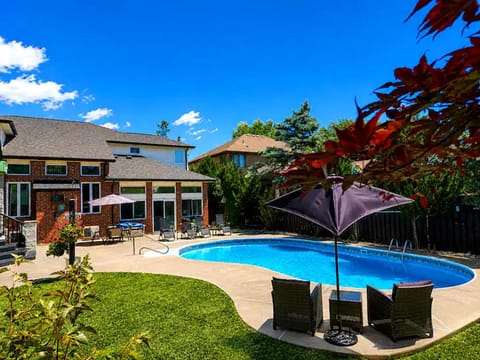 Property building, Day, Garden, Garden view, Pool view, Swimming pool, sunbed