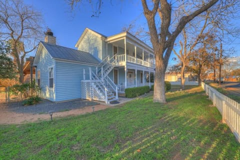 Property building, Spring, Day