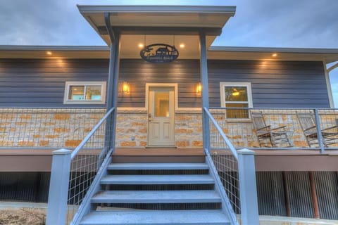 Property building, Day