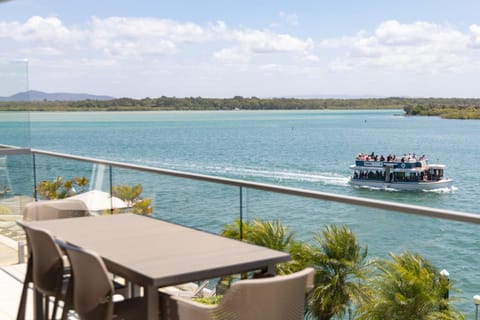 Balcony/Terrace, River view