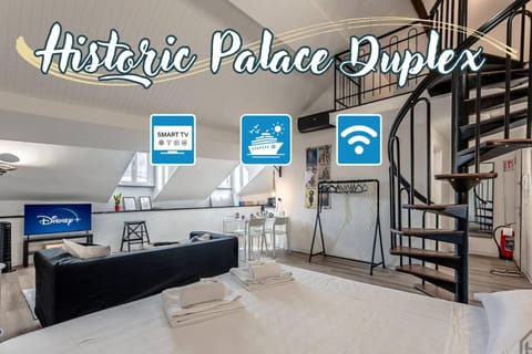 Bed, Photo of the whole room, Logo/Certificate/Sign, Bedroom