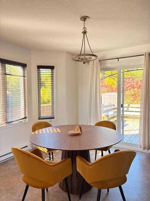 Maison Acropole Villa in Gatineau