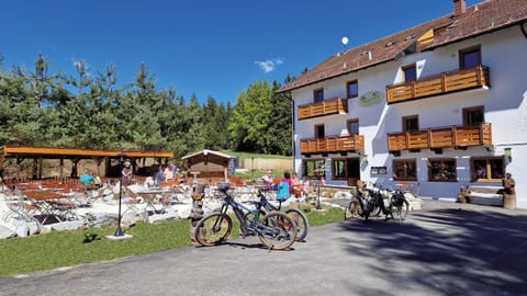 Restaurant/places to eat, Garden, Cycling