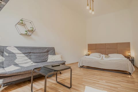 Bed, Seating area, Bedroom