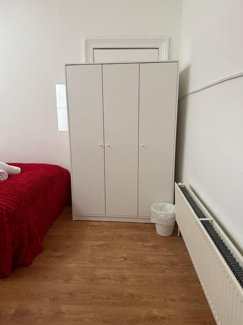 5 Brunswick - room 04 Hostel in Bristol