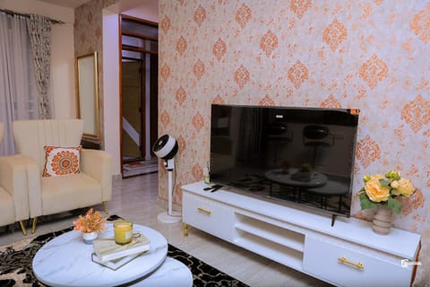 Communal lounge/ TV room