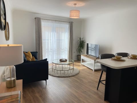 Living room, Photo of the whole room, Seating area