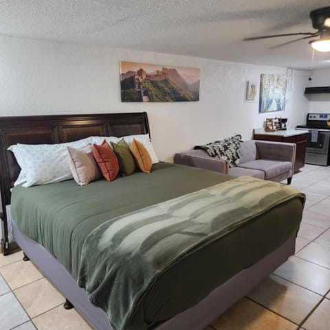 The Getaway -6 miles from SNP House in Three Rivers