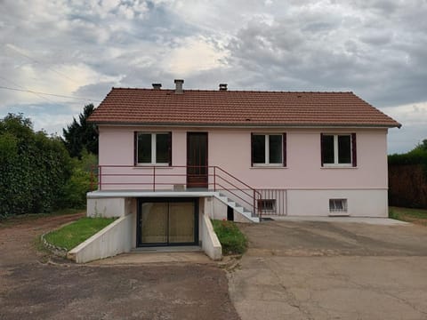 Maison Châtillon sur Loire - Peace and quiet Apartment in Centre-Val de Loire