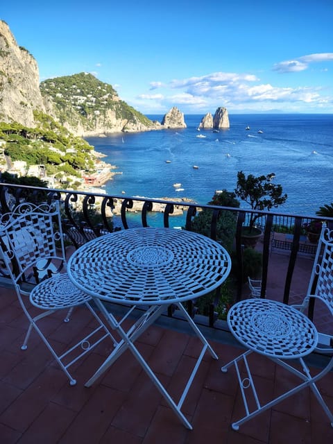 Day, Natural landscape, View (from property/room), Balcony/Terrace, Mountain view