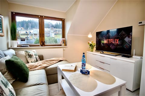 TV and multimedia, Living room, internet