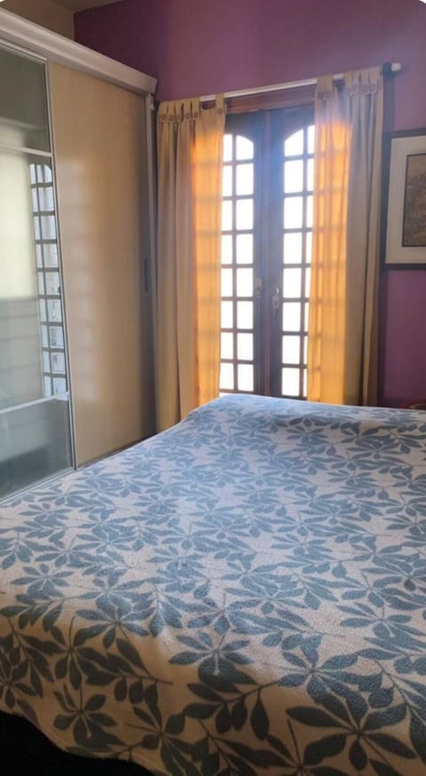 Lar dos Bem-ti-vis Vacation rental in Niterói