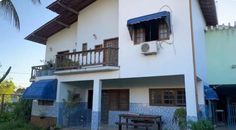 Lar dos Bem-ti-vis Vacation rental in Niterói