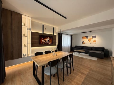 Living room, Dining area