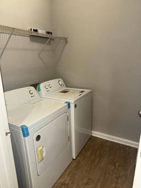 Luxe Haven Apartment in Tucker