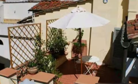 Property building, View (from property/room), Balcony/Terrace