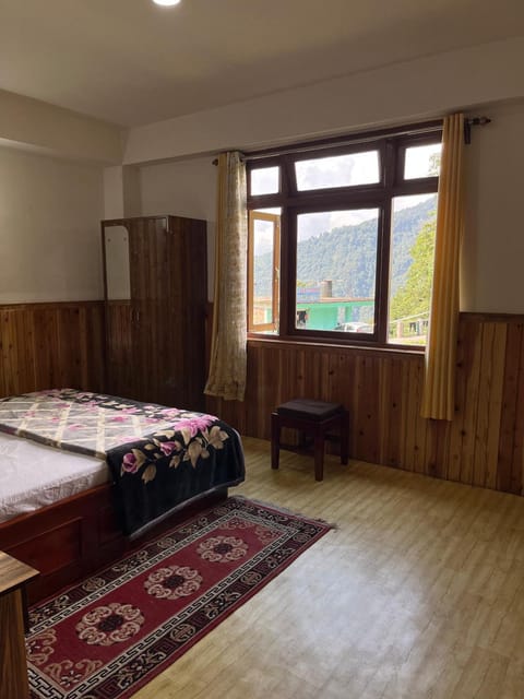 Bed, Mountain view, wardrobe