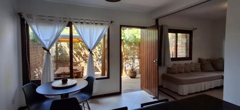 Facade/entrance, Living room, Seating area