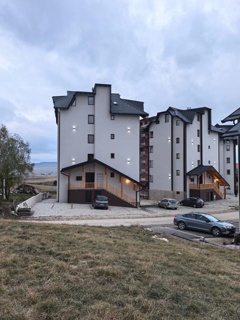 Sirijus Apartman i ATV Zlatibor Apartment in Zlatibor