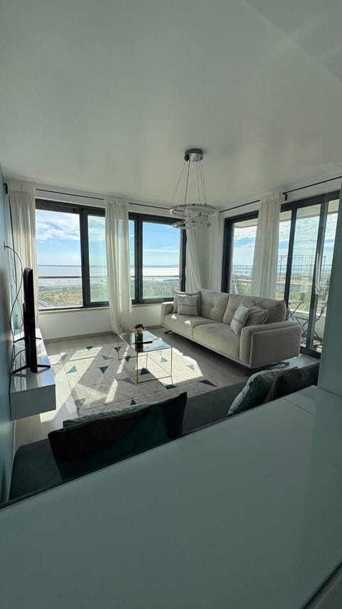 Natural landscape, Living room