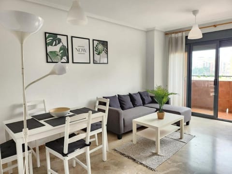 Cortes Suite - Pool paddle tennis court and gym Apartment in Valencia