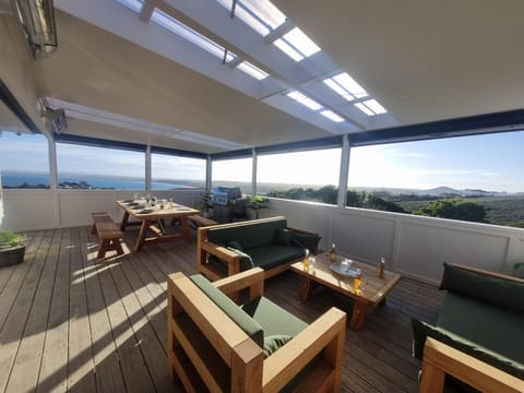 Natural landscape, Balcony/Terrace, Sea view