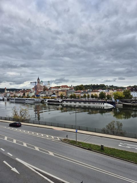 City view, River view