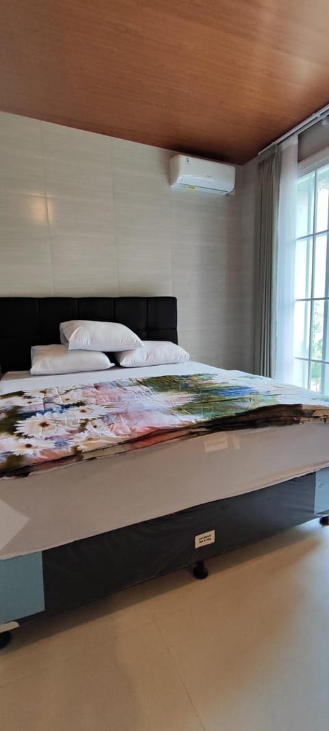 J homestay Bed and Breakfast in Denpasar