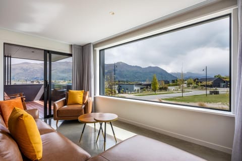 Seating area, Mountain view