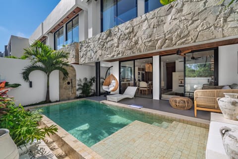 Property building, Swimming pool