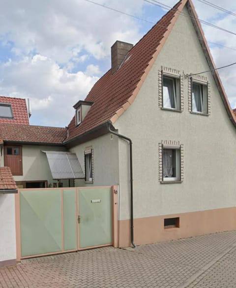 Property building, Day, Parking