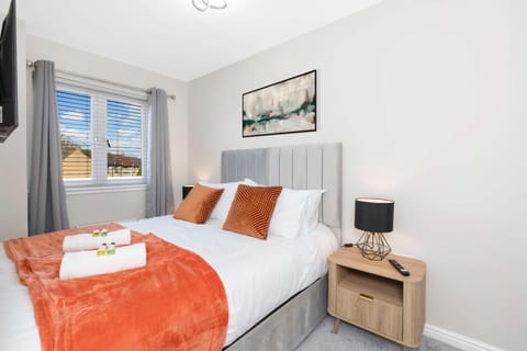 Vacant Nests Dunfermline WiFi Priv-Parking House in Dunfermline