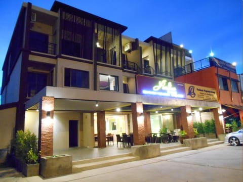 Property building, Facade/entrance