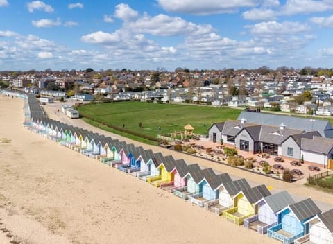 Neighbourhood, Natural landscape, Bird's eye view, Beach, Sea view