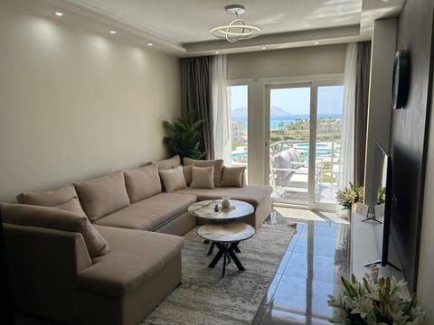 TV and multimedia, View (from property/room), Living room, Seating area