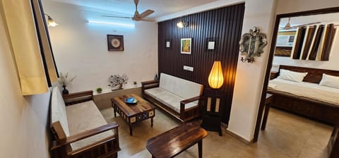 Communal lounge/ TV room, Living room, Seating area, Dining area