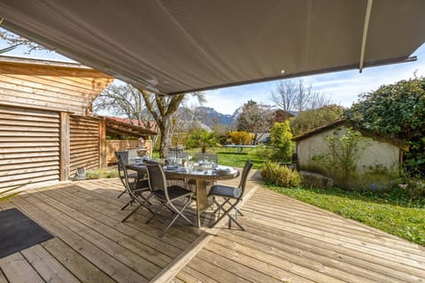 Patio, Garden view