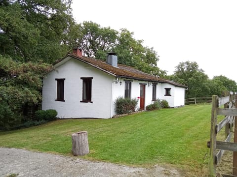 Property building, Spring, Natural landscape, Garden view, Parking