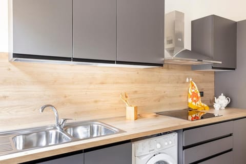 Appartamento tra Museo Ferrari, stazione e centro Apartment in Modena