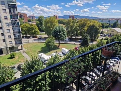 Neighbourhood, City view